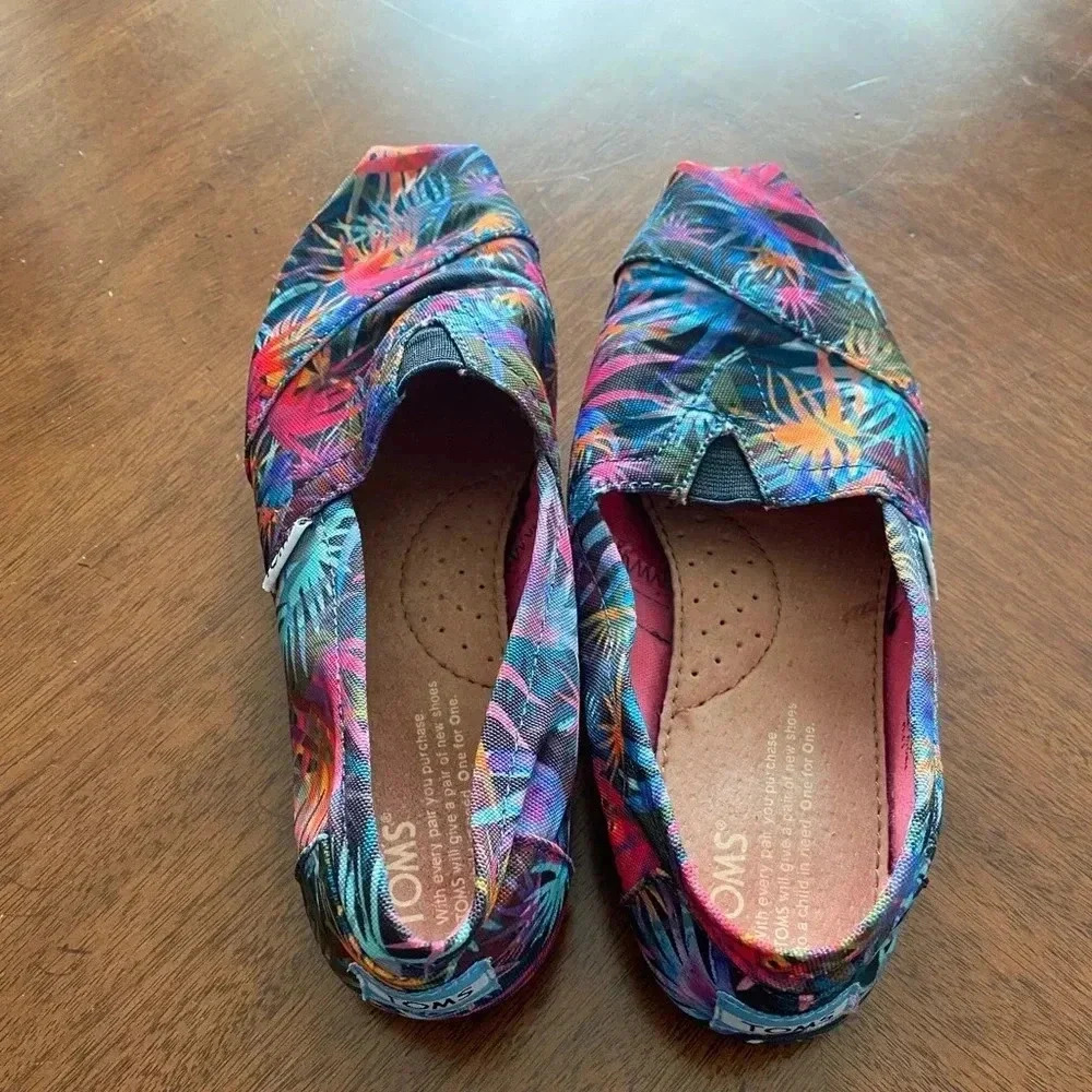 Toms Classic Hawaiian Tropical Floral Cotton Slip On Flat Shoes Women's 6 EUC - Picture 3 of 10